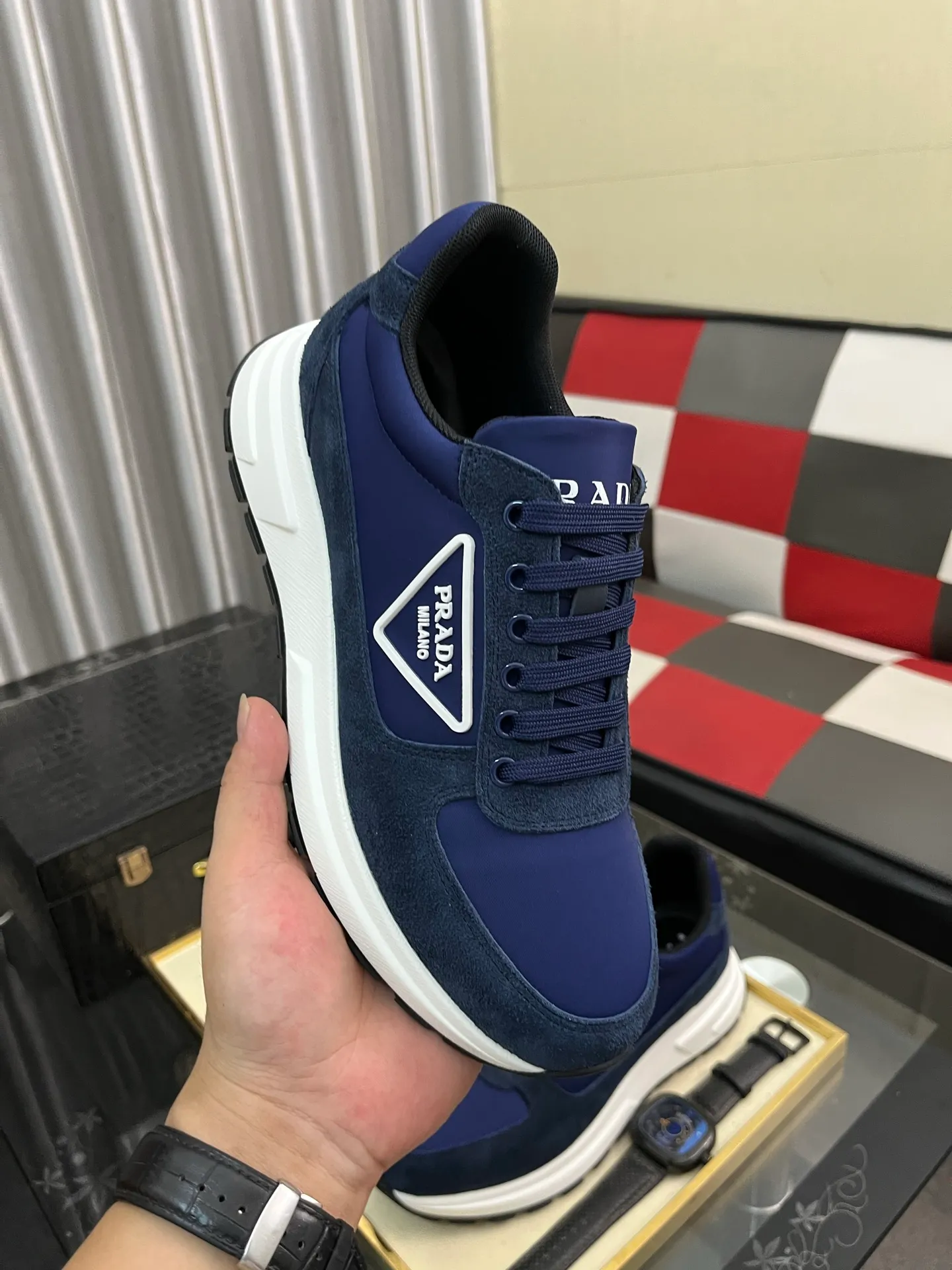 Men's shoes 💰420⌚️⌚️Prada•PRADA original quality.~ Unique modern style sneakers. 🏃A must-have casual shoe for trendy men😍😍 Original brand imported from Italy, imported original leather, sheep lining (refuses to discolor and grind feet) Sole: Original sole provided by the original factory, French lazy style design ⚠️Fit to the feet, original quality, super comfortable original sole. It’s like shooting the real thing🎬The real thing is better, high-quality sneakers Size: 38-444️⃣Colors available